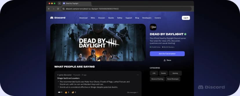 Discordの公式ブログに載ったサーバーウェブページの例。ゲームDead by Daylightの公式サーバーのページで、ブラウザーでdiscord.comのアドレスを開くと、サーバーの説明、参加のボタン、カテゴリーのほか、「WHAT PEOPLE ARE SAYING」の欄にチャンネルでの会話の要約が表示されている