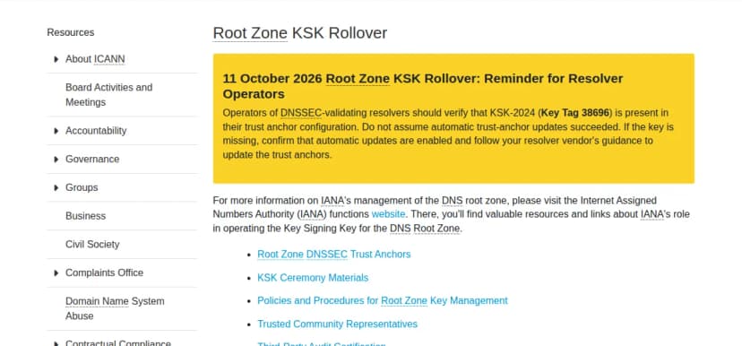 ICANNのRoot Zone KSK Rolloverページ上部の黄色い囲み。KSK-2024(鍵タグ38696)がトラストアンカーにあるか確認し、自動更新が成功したと思い込まないよう求める文