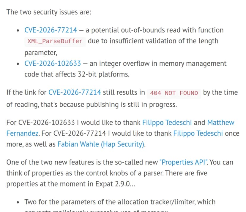 expatの開発者ブログの本文。The two security issues are として、CVE-2026-77214(XML_ParseBuffer関数での境界外読み取りの可能性、長さの検証不足が原因)と、CVE-2026-102633(32ビット環境に影響する整数あふれ)の2件を、2.9.0で修正したと英語で書いている